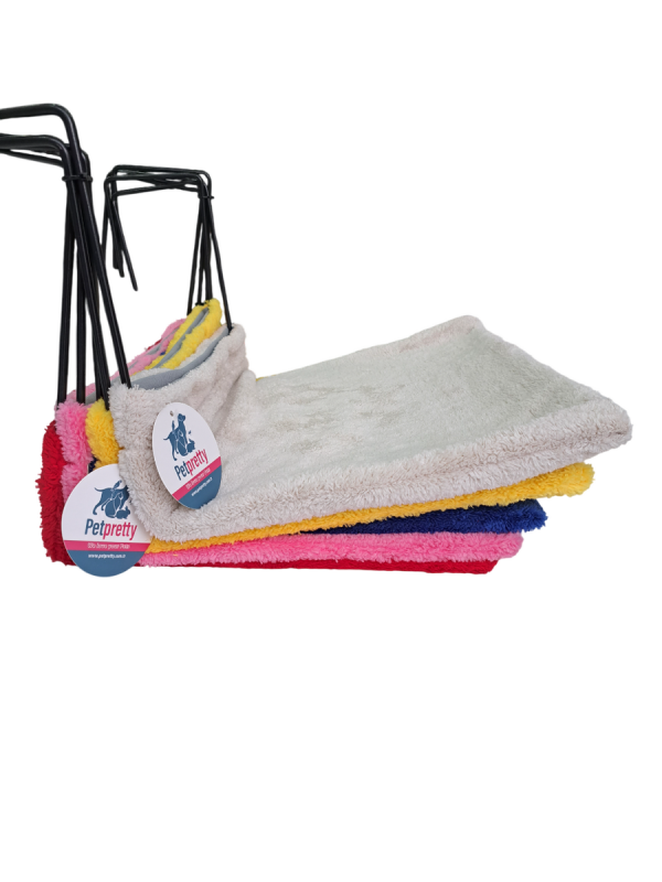 Petpretty Evcil Hayvanlar İçin Renkli Petek Askısı